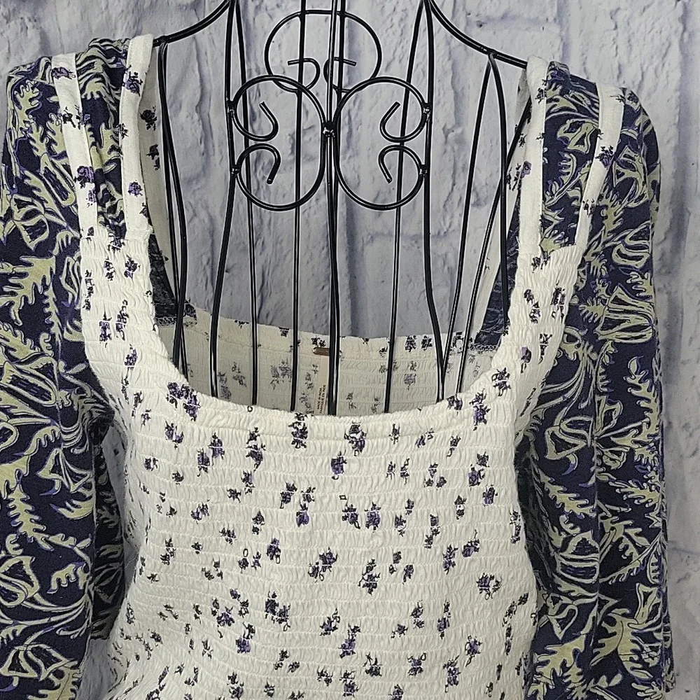 Free People White and‎ Blue Floral Crop Top